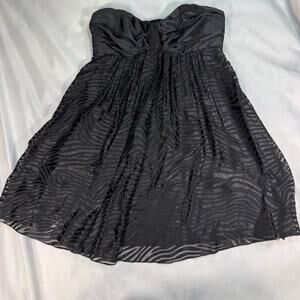 EXPRESS Black 95% Pure Silk‎ Tube Strapless Babydoll Short Mini Dress Size 8